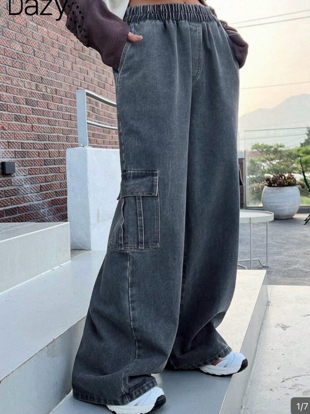 DAZY Flap Pocket Side
Cargo Jeans, Baggy Jeans